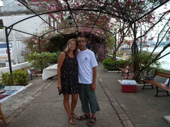 Caminhando no Casco Antiguo, na Cidade do Panamá, a capital do país